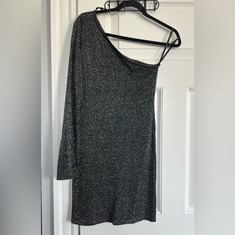BCBGMaxAzria Gray Asymmetrical One-shouldered (long sleeve) Cocktail Dress